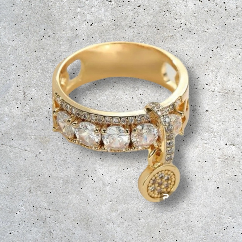 Elegant Inlaid Pave Cubic Zirconia Pendent Ring